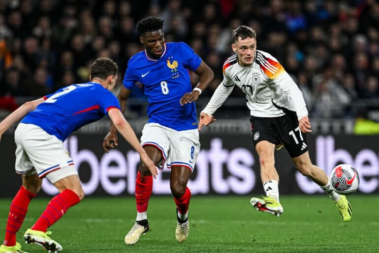 « Kroos, Musiala, Wirtz, citez-moi un Français qui s’approche de ça », Riolo déplore le déficit technique des Bleus